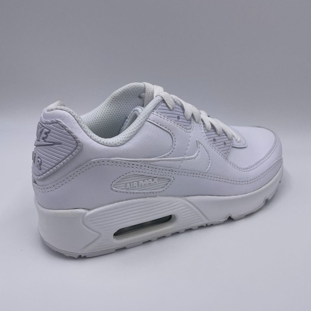 Nike Air Max 90 LTR White / Merallic Silver Womens Shoes - Picture 8 of 8